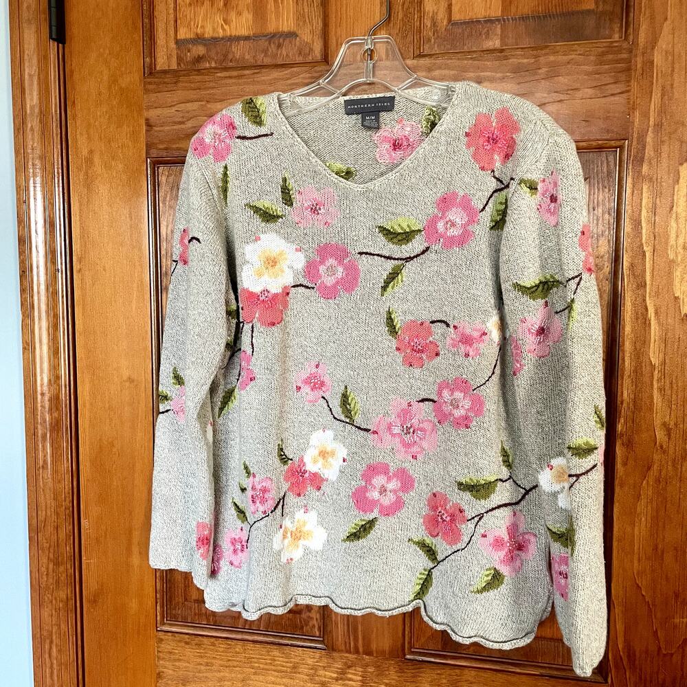 Northern Isles Linen / Cotten Blend Roll Hem Floral Sweater Sz M